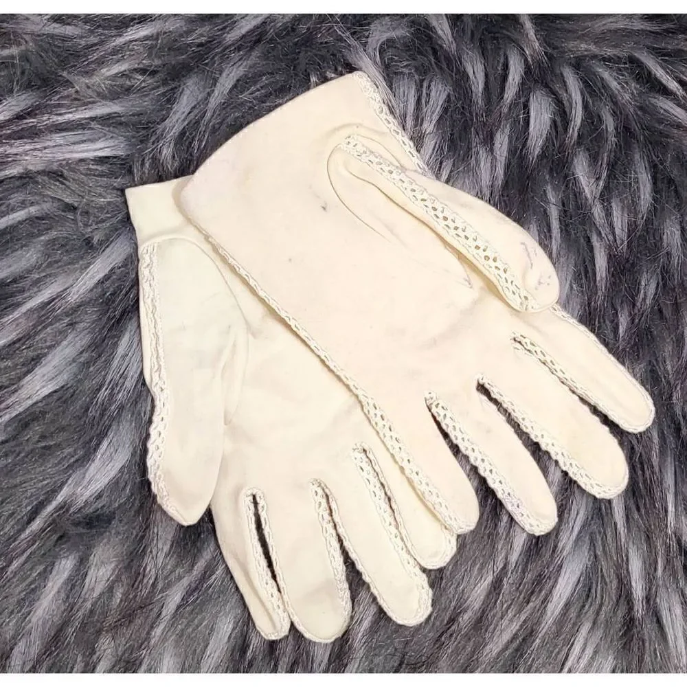 Vintage ladies gloves
